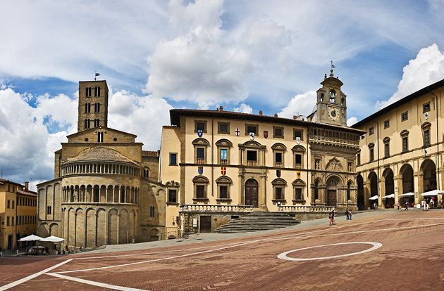 Arezzo wwwplanetwarecomphotoslargeitalyarezzosanta