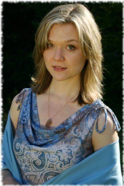 Ariana Richards Ariana Richards profile Famous people photo catalog