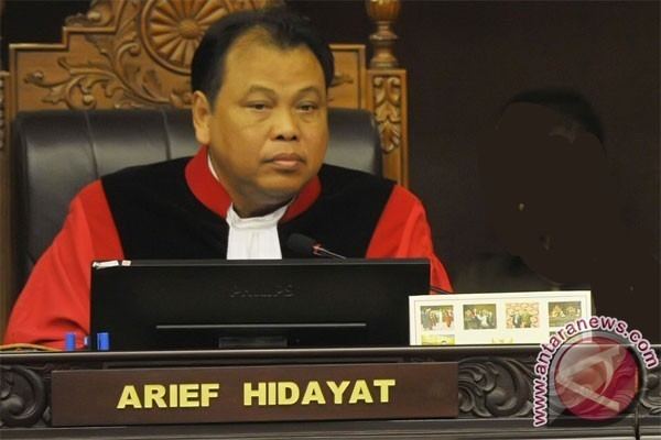Arief Hidayat Arief Hidayat Terpilih sebagai Hakim MK IRADIO FM