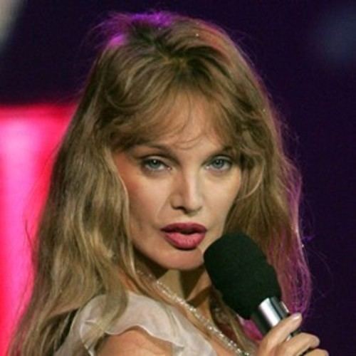 Arielle Dombasle Arielle Dombasle Biographie Pluriellesfr