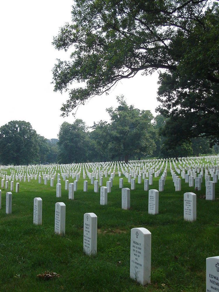 Arlington National Cemetery mismanagement controversy