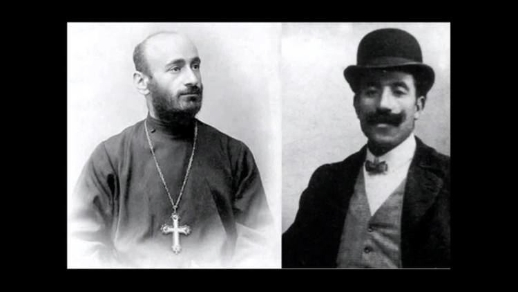 Armenak Shahmuradyan Armenak Shahmuradyan performing the songs of Komitas Paris 1912