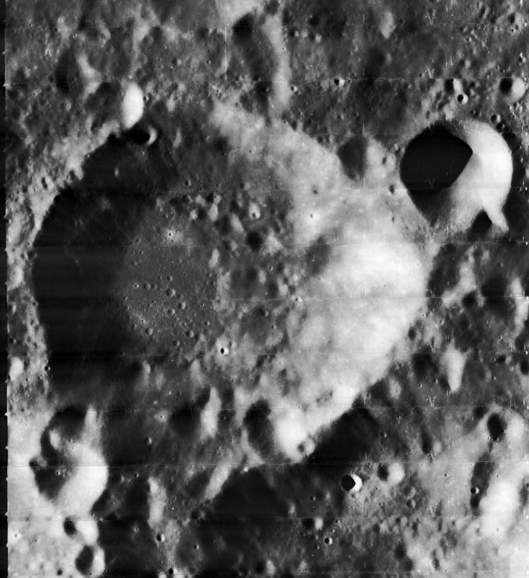 Armiński (crater)