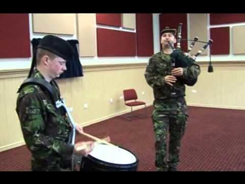 Army School of Bagpipe Music and Highland Drumming httpssmediacacheak0pinimgcomoriginals5a