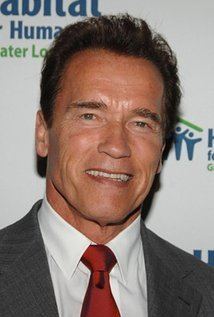 Arnold Schwarzenegger iamediaimdbcomimagesMMV5BMTI3MDc4NzUyMV5BMl5