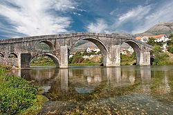 Arslanagića Most httpsuploadwikimediaorgwikipediacommonsthu