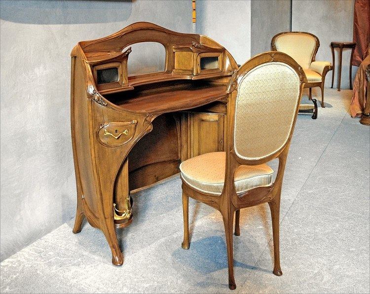Art Nouveau furniture