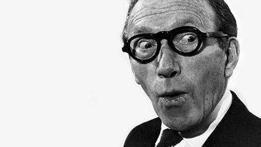 Arthur Askey ARTHUR ASKEY A TELEVISION HEAVEN BIOGRAPHY