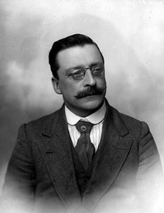 Arthur Griffith httpsuploadwikimediaorgwikipediacommons55