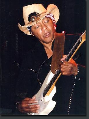 Arthur Lee (musician) The official site of singer songwriter and poet Arthur Taylor Lee