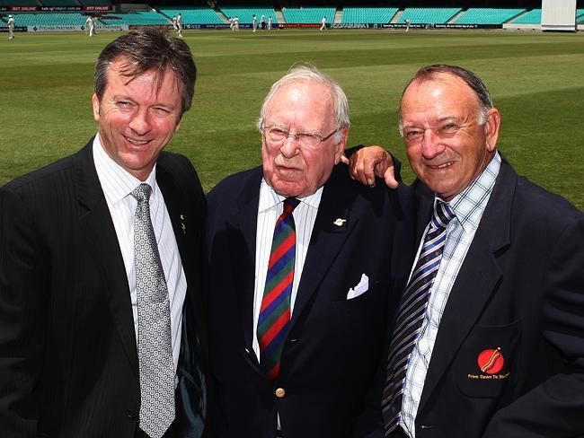 Arthur Morris Arthur Morris dies Cricket legend Australian Invincible