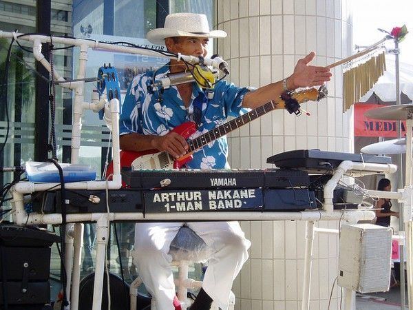 Arthur Nakane Reflections on a oneman band For The Curious