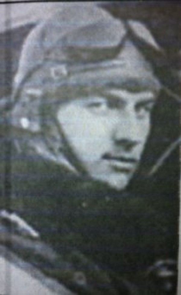 Arthur Rhys-Davids FLYING COPRS OFFICER S CAP Belonging to a 56 Squadron ACE
