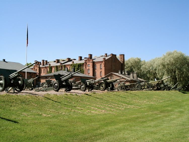 Artillery museum httpsuploadwikimediaorgwikipediacommonsaa
