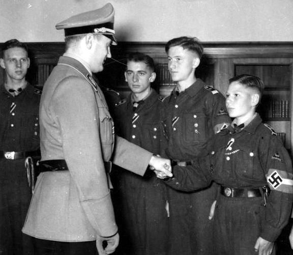 Artur Axmann Artur Axmann the German Nazi national leader