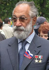 Artur Chilingarov httpsuploadwikimediaorgwikipediacommonsthu