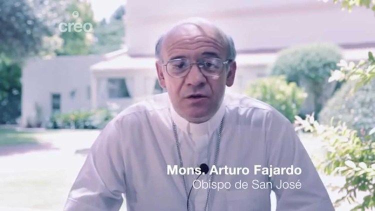 Arturo Fajardo Mons Arturo Fajardo invita a los jovenes de Uruguay YouTube