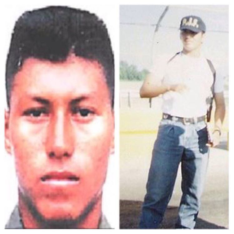 On the left, Arturo Guzmán Decena with a serious face. On the right, Arturo Guzmán Decena wearing a cap, a white shirt, and blue jeans.