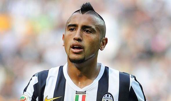 Arturo Vidal Man Utd put Arturo Vidal talks ON HOLD as Chelsea eye Paul