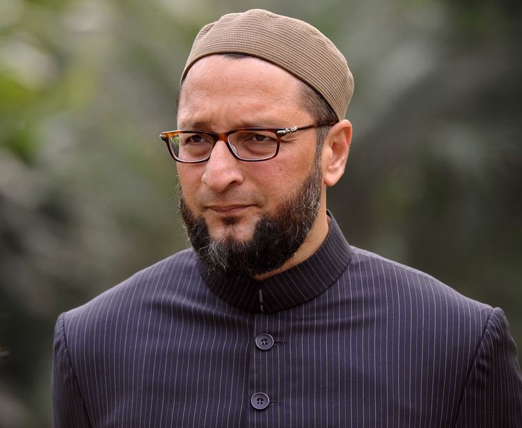 Asaduddin Owaisi Asaduddin Owaisi demands Mahesh Sharma39s dismissal for