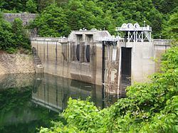 Asahi Dam (Gifu) httpsuploadwikimediaorgwikipediacommonsthu