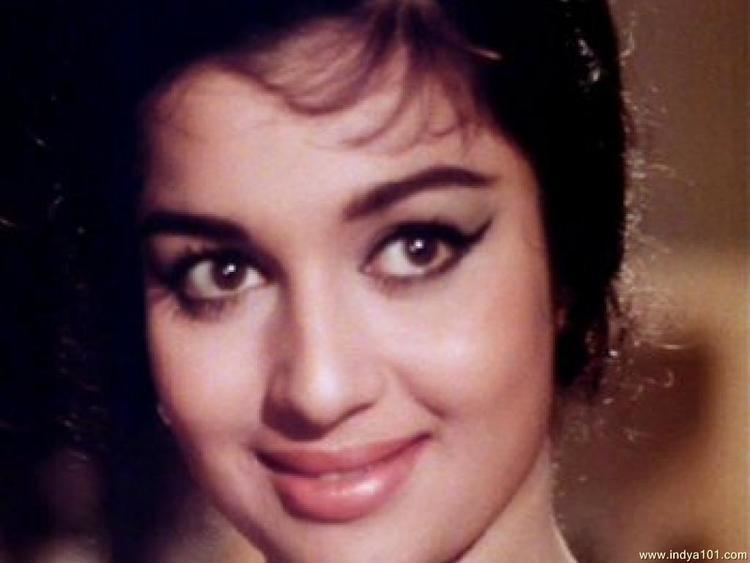 Asha Parekh Asha Parekh wallpaper 1024x768 Indya101com