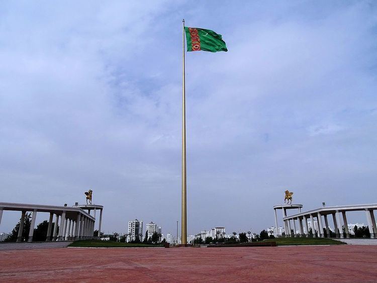 Ashgabat Flagpole httpsuploadwikimediaorgwikipediacommonsthu