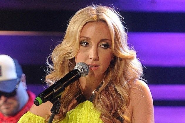 Ashley Monroe Ashley Monroe Clears Up Pistol Annies Breakup Rumors