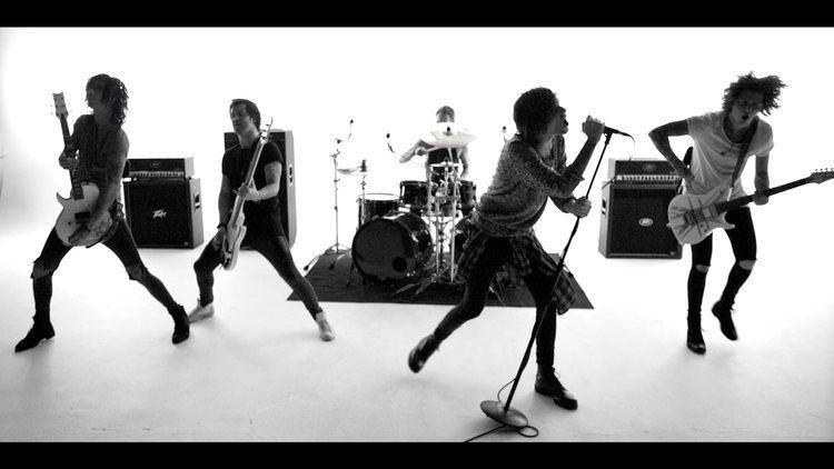 Asking Alexandria ASKING ALEXANDRIA The Black Official Music Video YouTube