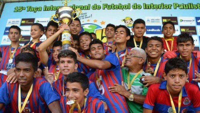 Associação Esportiva Tiradentes Cabemce e Tiradentes oferecem Atividades Esportivas nas Escolinhas