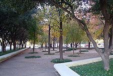 Aston Park, Dallas httpsuploadwikimediaorgwikipediacommonsthu