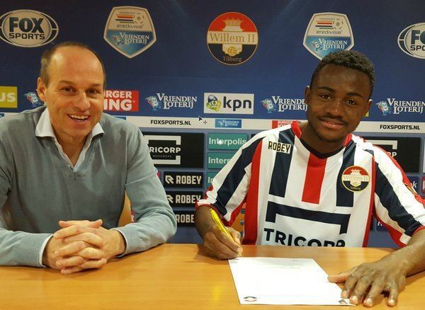 Asumah Abubakar Ghanaian teenager Asumah Abubakar signs for Dutch Eredivise Willem