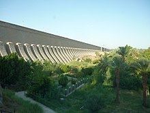 Aswan Low Dam httpsuploadwikimediaorgwikipediacommonsthu