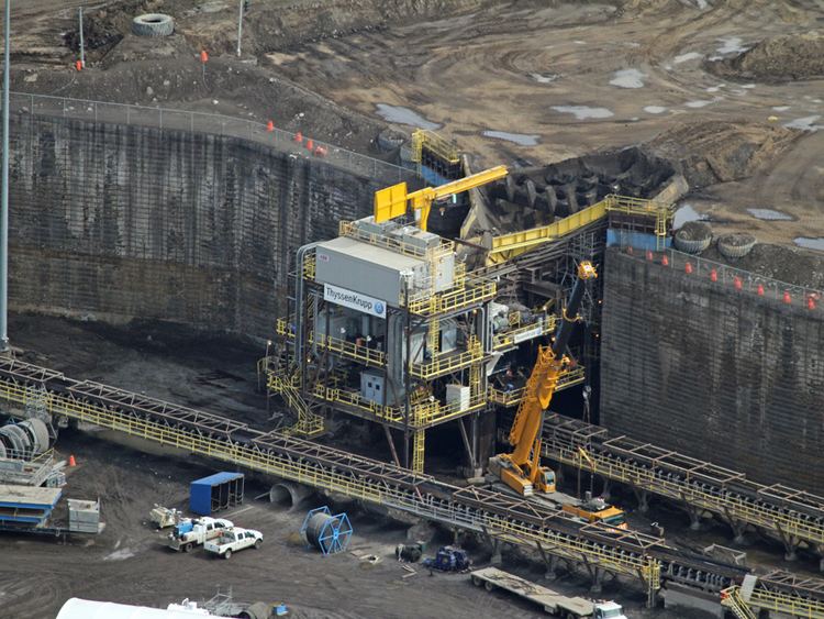 Athabasca oil sands How Oil Sands Are Being Used In Alberta Canada Business Insider