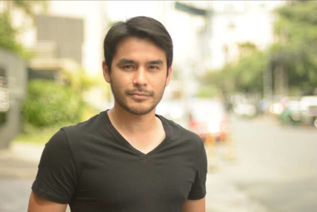 Atom Araullo Atom Araullo Tackles House Emergencies in 39Red Alert