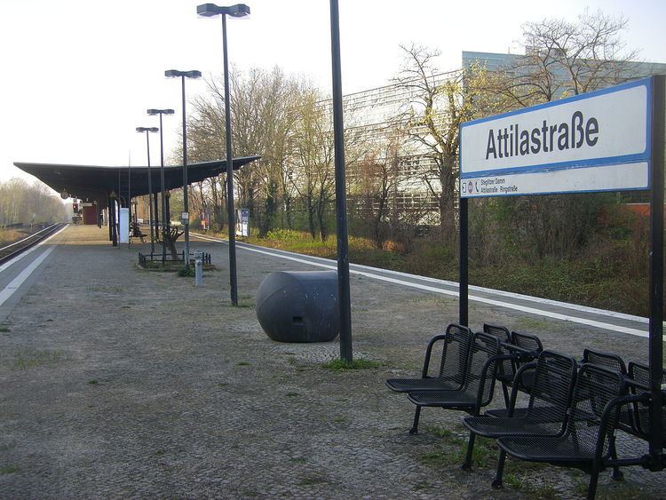 Attilastraße station