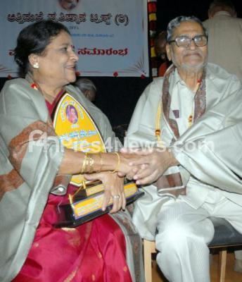 Attimabbe India Karnataka bangalore News Photo Attimabbe Award winners Prof