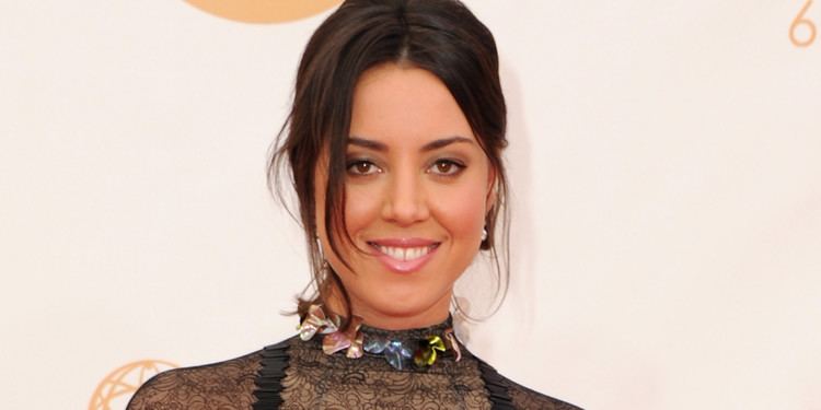 Aubrey Plaza Aubrey Plaza39s Emmy Dress 2013 Might Be Polarizing PHOTOS