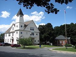Auburn, Massachusetts httpsuploadwikimediaorgwikipediacommonsthu