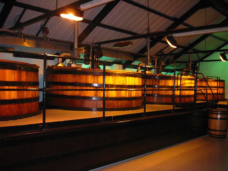 Auchentoshan distillery
