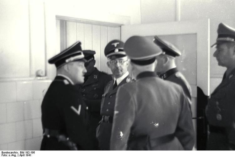 August Eigruber FileBundesarchiv Bild 192196 KZ Mauthausen Himmler mit