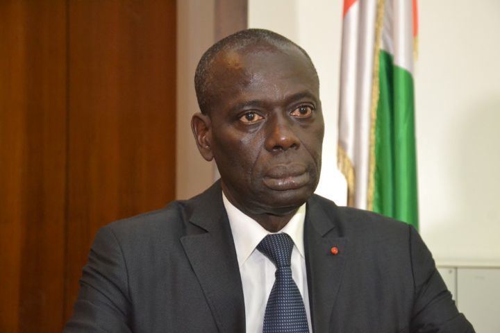 Augustin Thiam Dr Augustin THIAM a t reconduit Gouverneur du District Autonome de