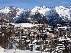 Auron (ski resort) httpsuploadwikimediaorgwikipediacommonsthu