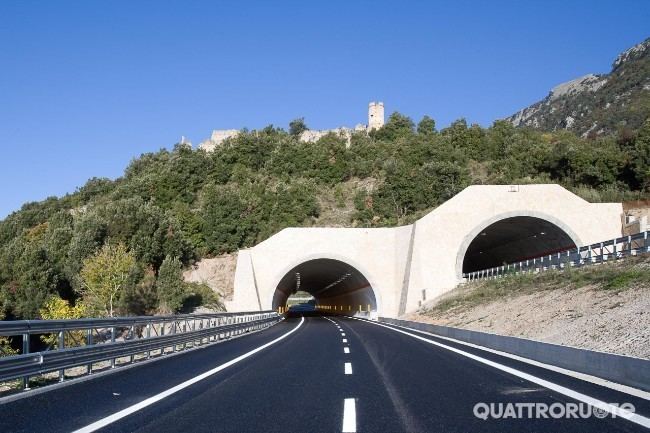 Autostrada A3 (Italy) SalernoReggio Calabria Viaggio sulla nuova autostrada che si