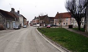 Auxy, Loiret httpsuploadwikimediaorgwikipediacommonsthu