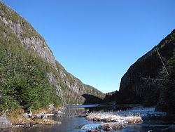 Avalanche Lake (New York) httpsuploadwikimediaorgwikipediacommonsthu