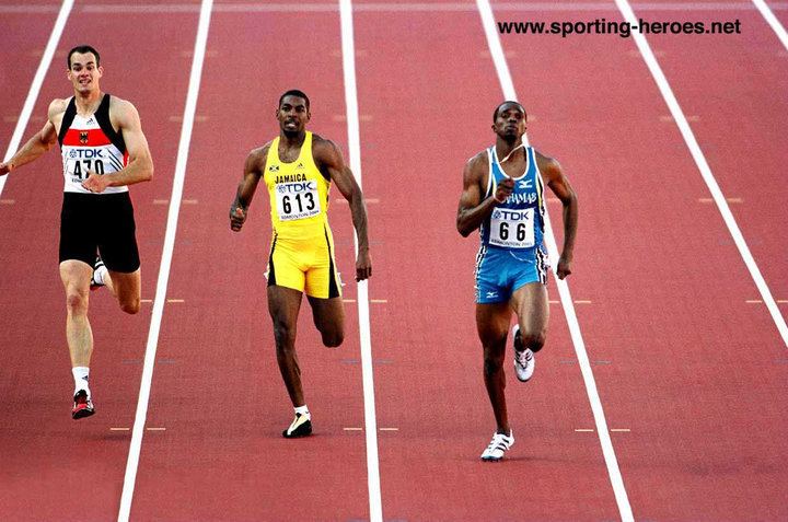 Avard Moncur Avard MONCUR 400m Gold medal at 2001 World Championships Bahamas