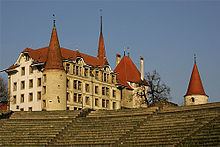 Avenches Castle httpsuploadwikimediaorgwikipediacommonsthu
