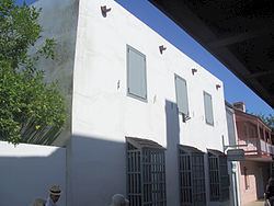 Avero House httpsuploadwikimediaorgwikipediacommonsthu