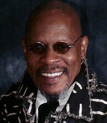 Avery Brooks Avery Brooks Wikipedia the free encyclopedia